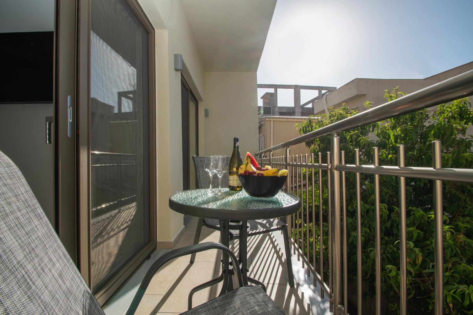 Apartment Center A